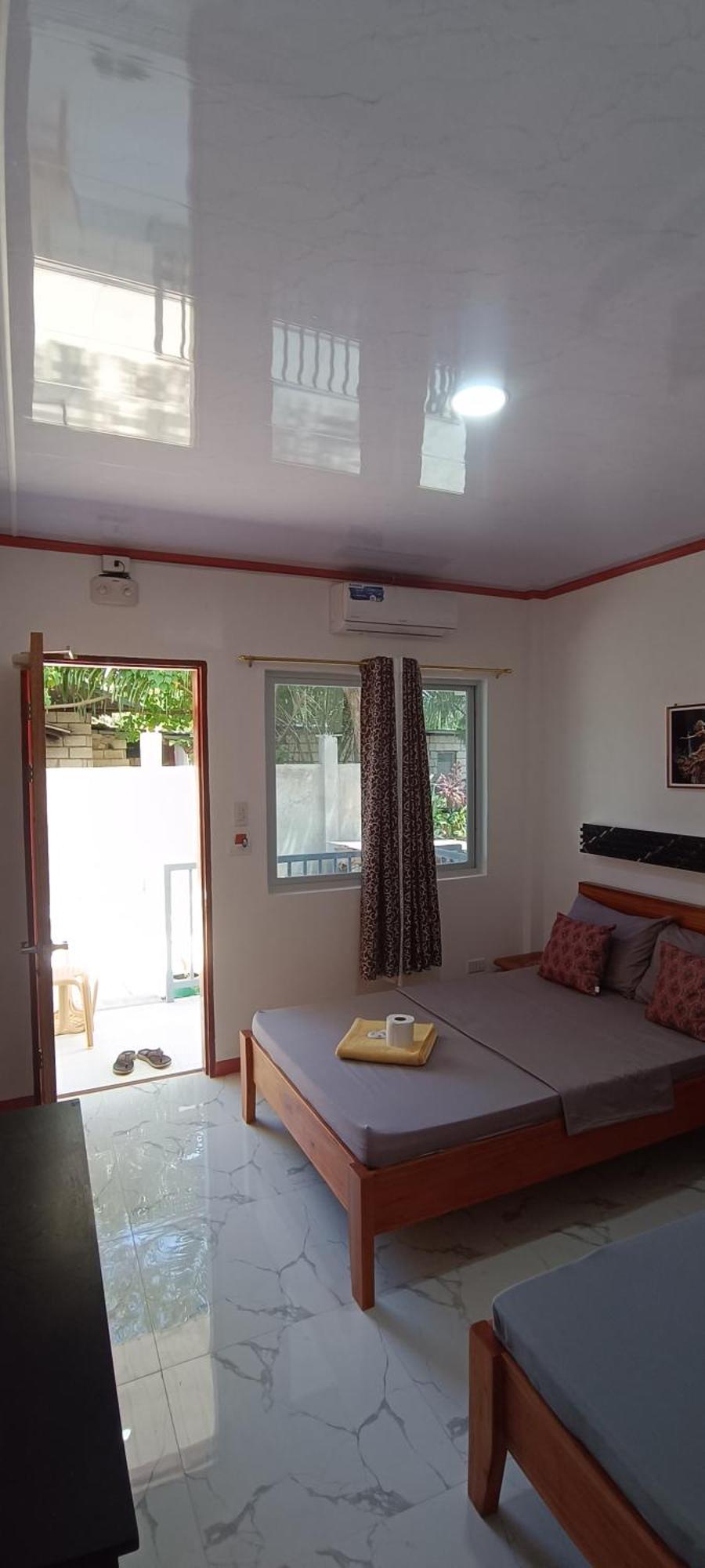 J&J Tourist Inn Bohol Eksteriør billede
